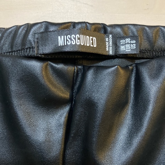 Misguided Leather look leggings - Picture 3 of 3